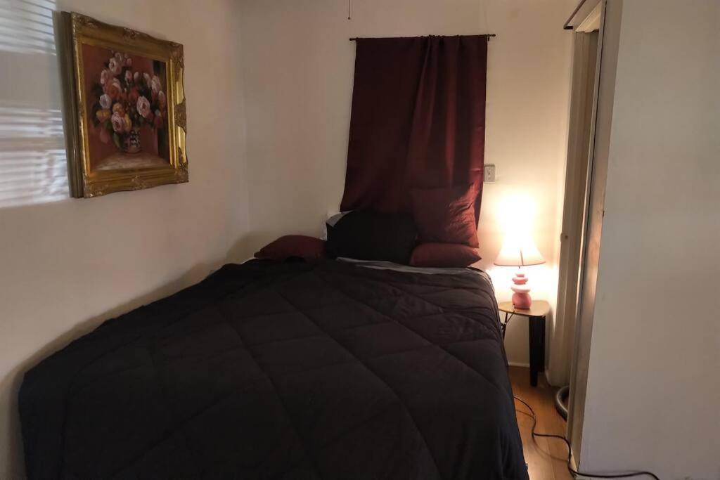 Awesome Cozy 1 Bedroom Coachhouse Toronto Kültér fotó